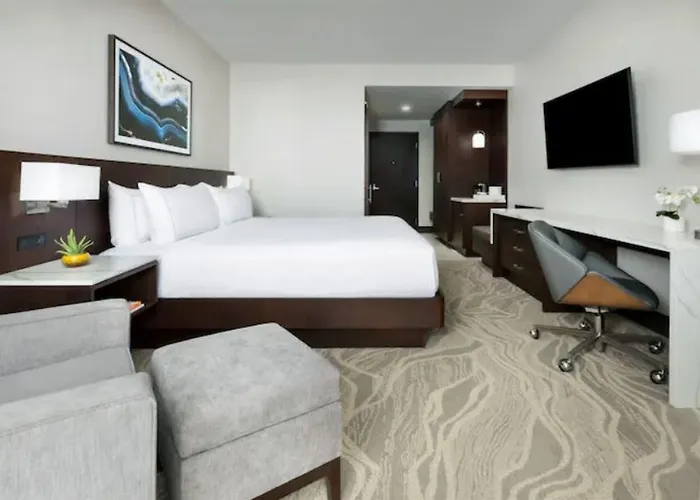 Hotel Doubletree By Hilton Downtown Convention Center