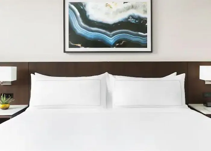Doubletree By Hilton Downtown Convention Center