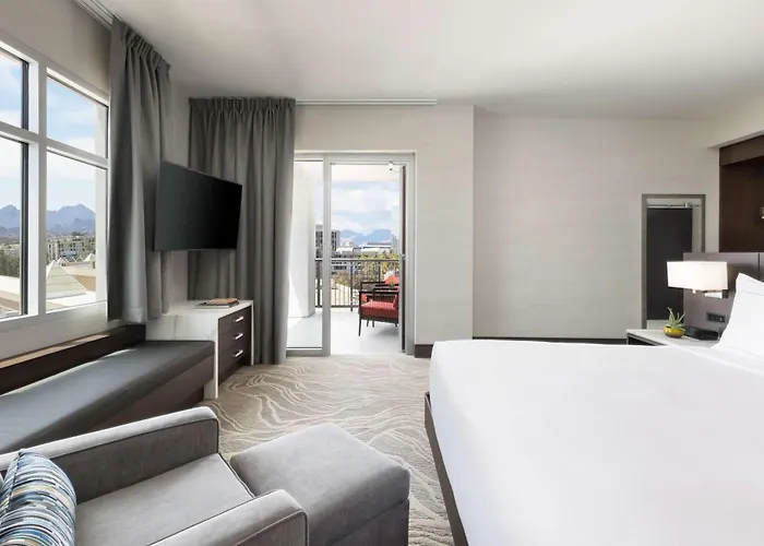 Doubletree By Hilton Downtown Convention Center