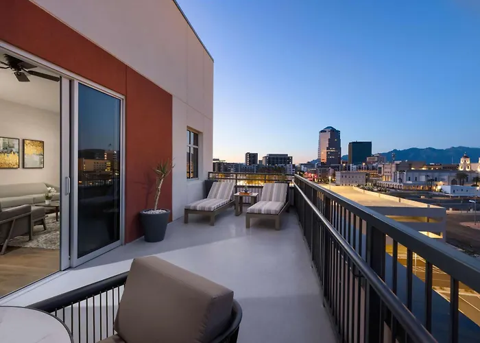 Doubletree By Hilton Downtown Convention Center Hotel