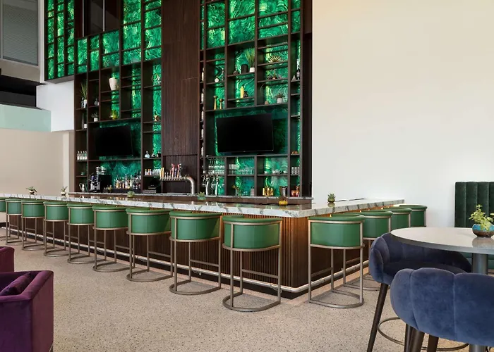 Hotel Doubletree By Hilton Downtown Convention Center 4*