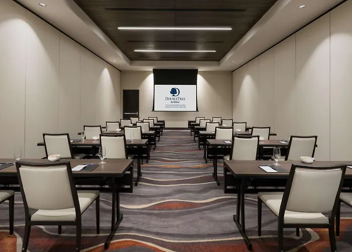 Hotel Doubletree By Hilton Downtown Convention Center