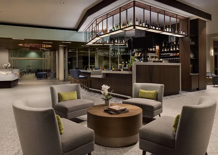 Doubletree By Hilton Downtown Convention Center Hotel