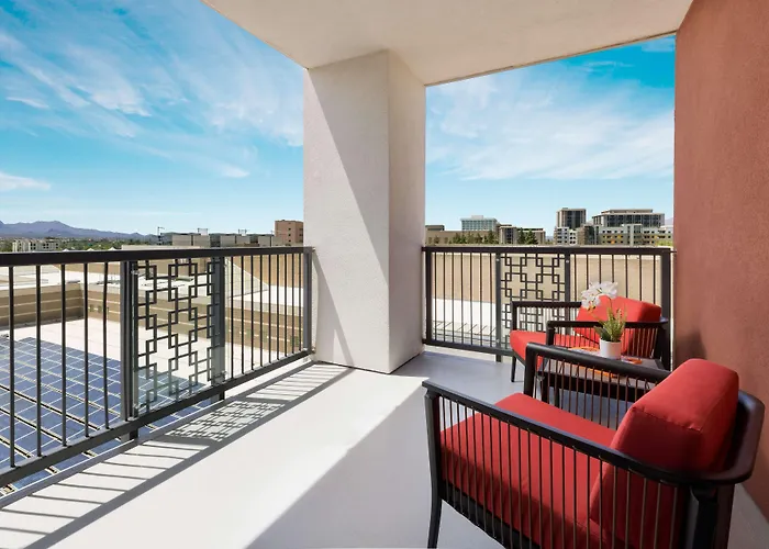Doubletree By Hilton Downtown Convention Center Hotel