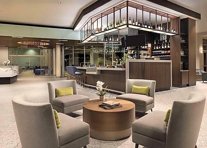 Doubletree By Hilton Downtown Convention Center 4*